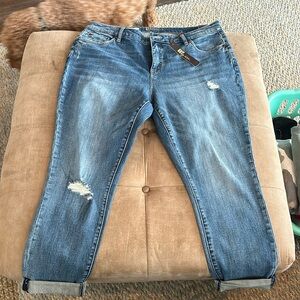Blue Boyfriend Jeans from Kut from the Cloth